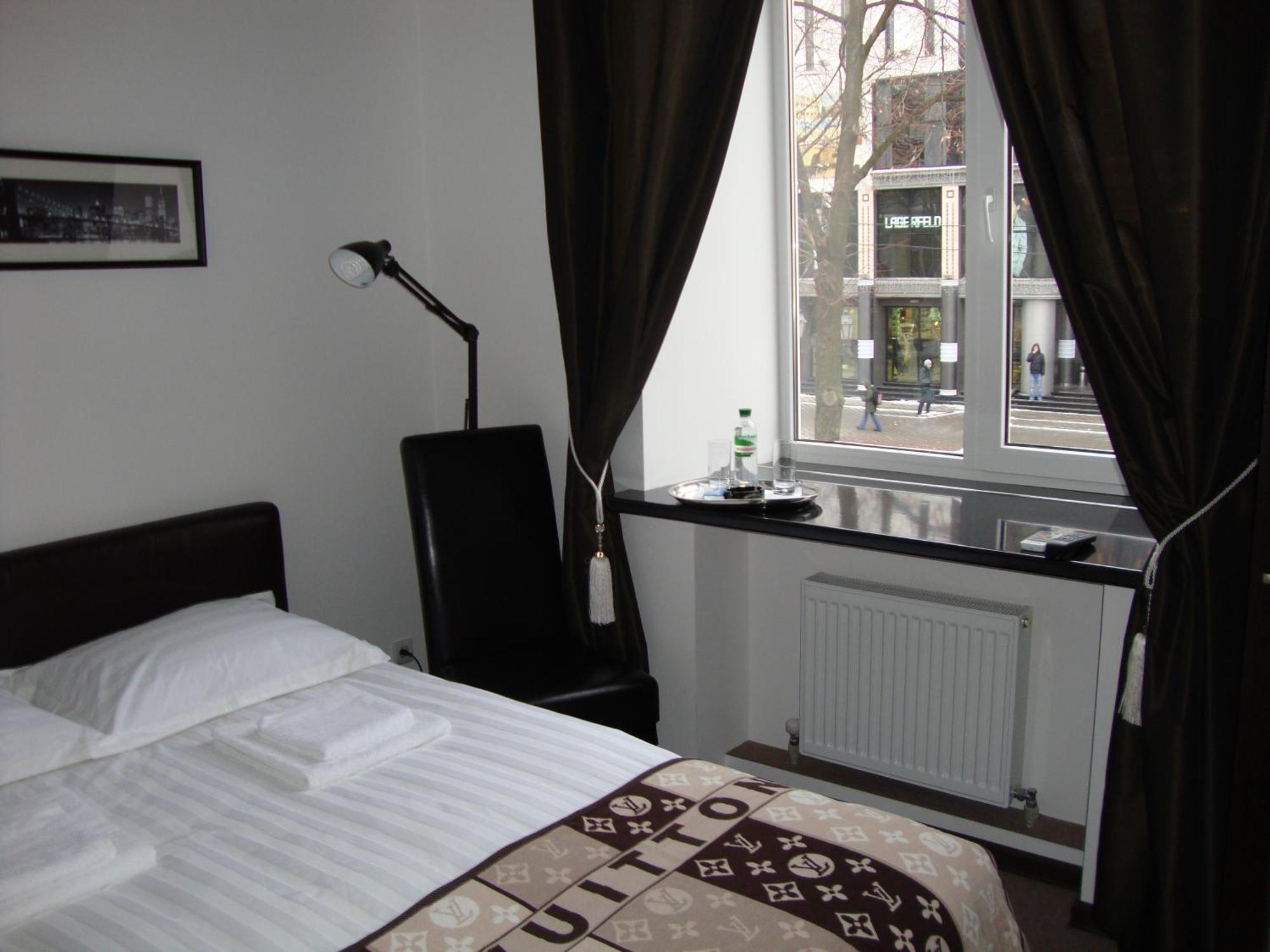Hotel Reno On Deribasovskaya Odessa Luaran gambar