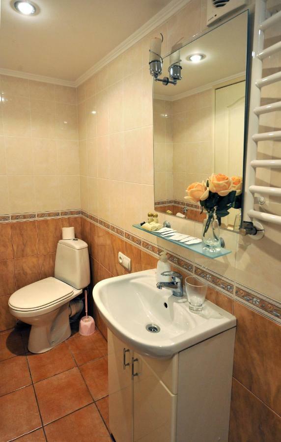Hotel Reno On Deribasovskaya Odessa Luaran gambar
